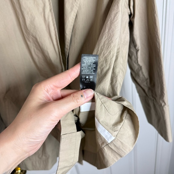 Lafayette 148 New York Buttoned Collared Blouse - Picture 6 of 9